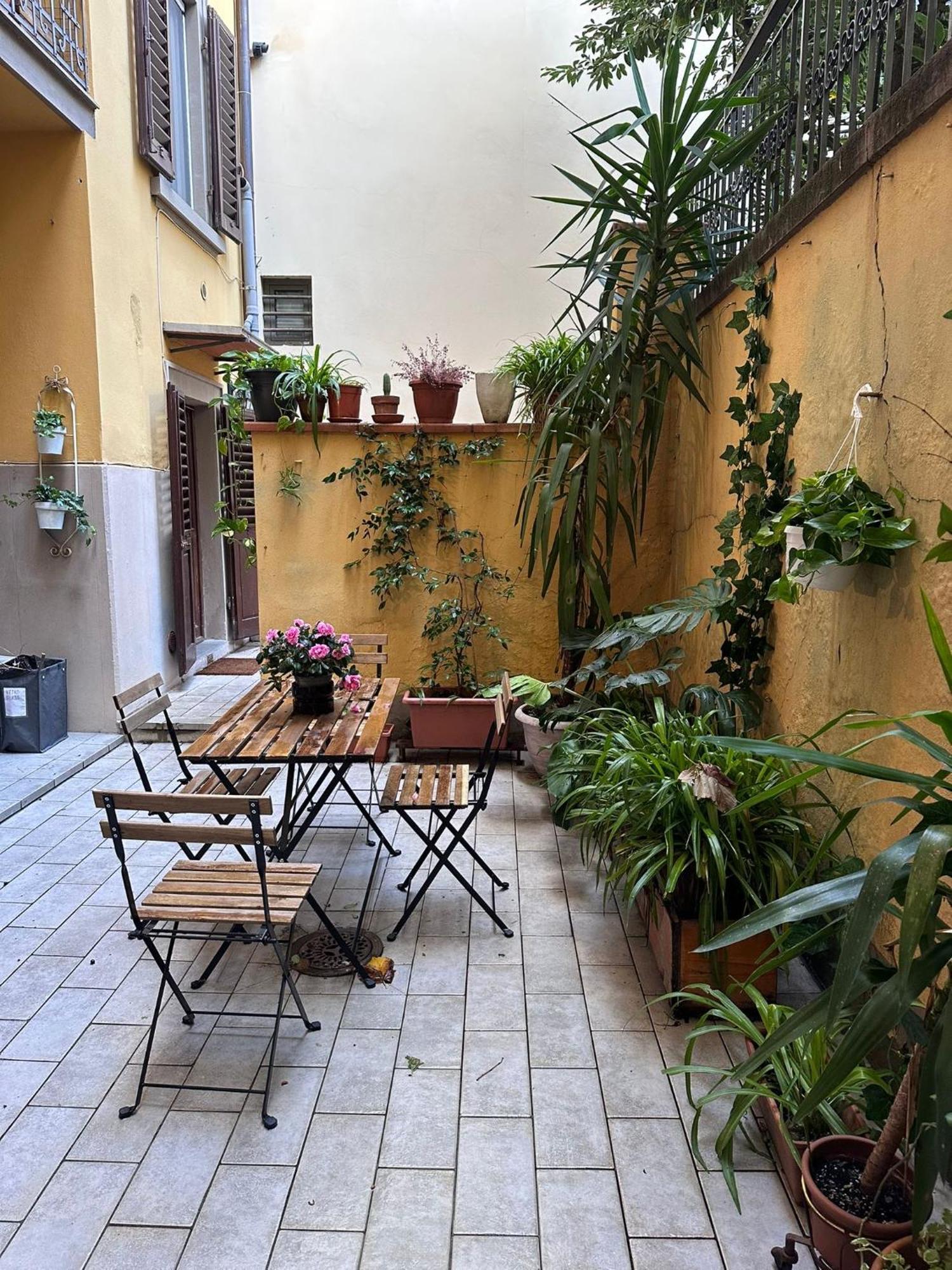 One-Bedroom Apartment With Patio Florença Exterior foto